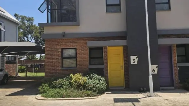 Townhouse/Complex/Cluster to Rent