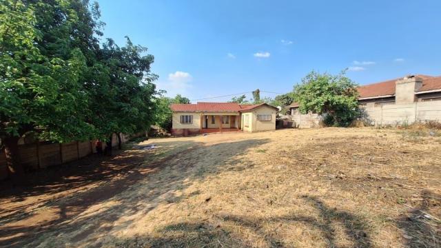 Stand for Sale in Westlea Hre