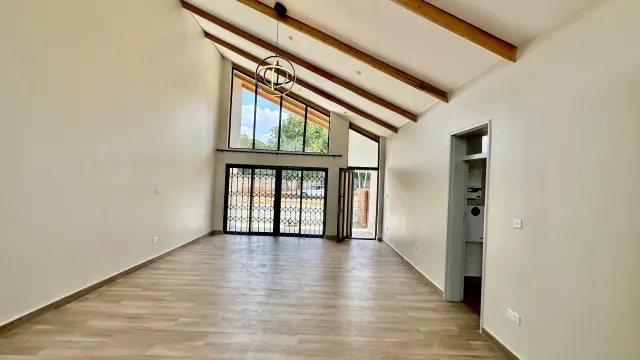 Townhouse/Complex/Cluster to Rent
