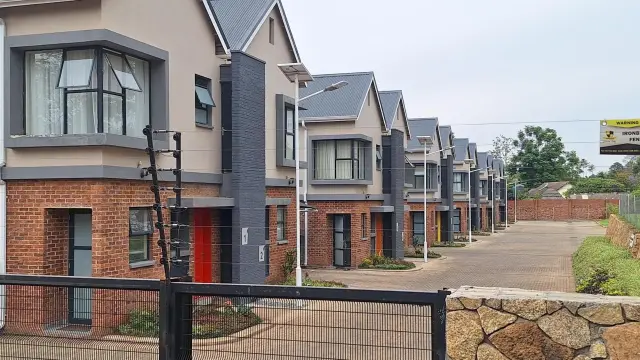 Townhouse/Complex/Cluster to Rent