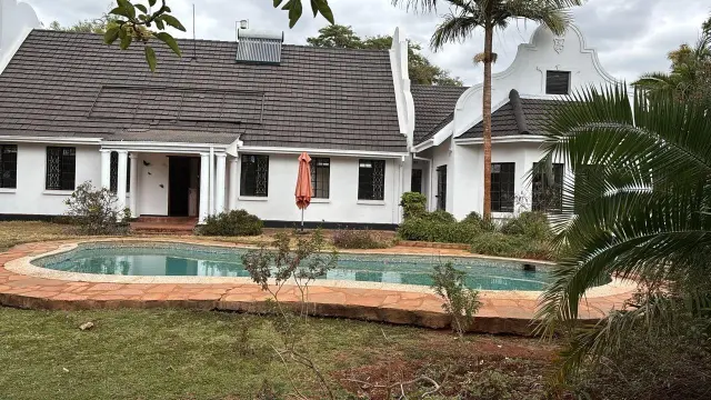 5 Bedroom House to Rent in Greendale North