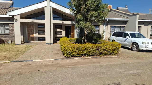 Cottage/Garden Flat for Sale