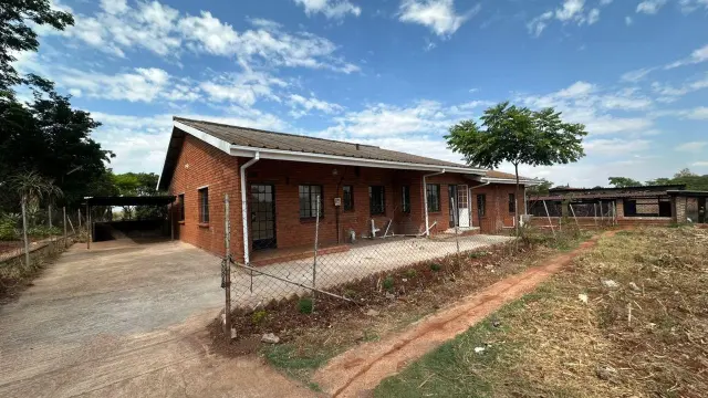 3 Bedroom Cottage/Garden Flat to Rent in Glen Forest