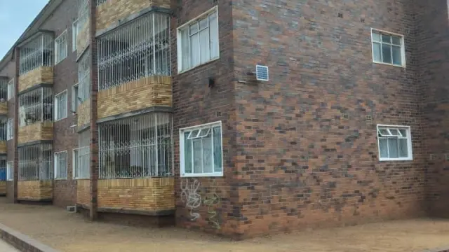 Cottage/Garden Flat for Sale