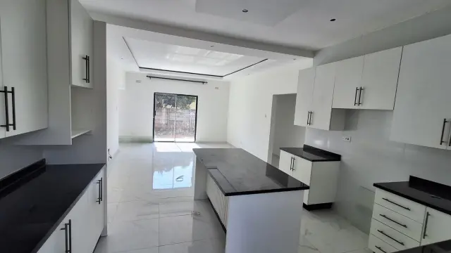 Townhouse/Complex/Cluster to Rent