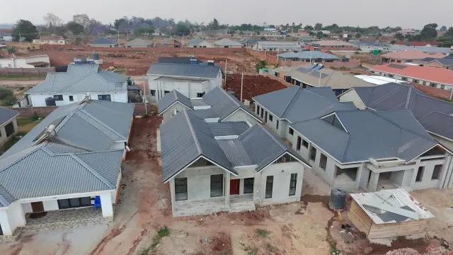 Townhouse/Complex/Cluster to Rent