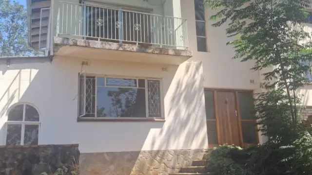 4 Bedroom House to Rent in Greystone Park