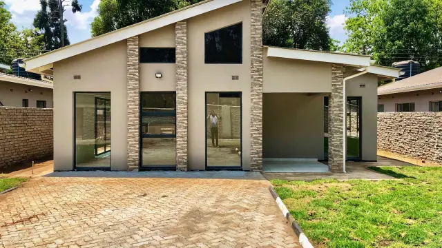 Townhouse/Complex/Cluster to Rent