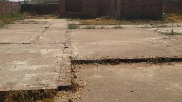 Stand for Sale in Fairview