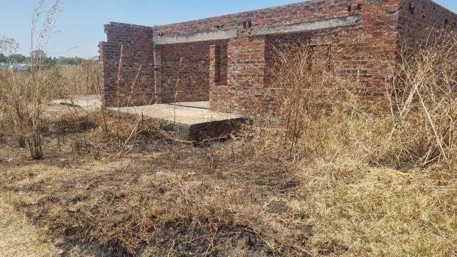 Stand for Sale in Greendale