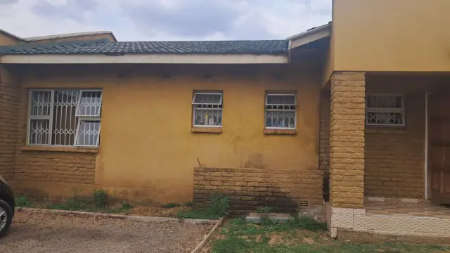 Cottage/Garden Flat for Sale