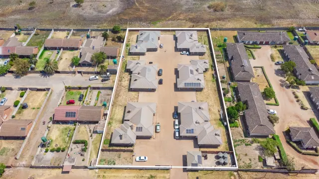 Townhouse/Cluster for Sale