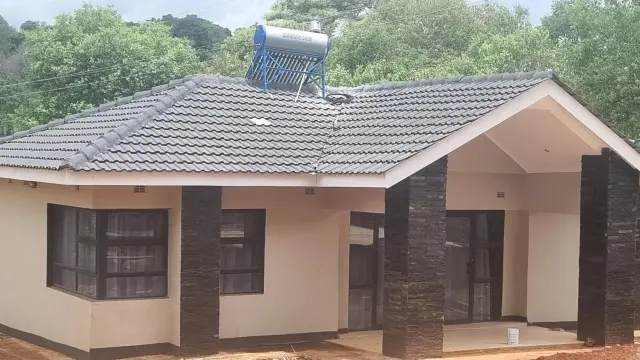 2 Bedroom Cottage/Garden Flat to Rent in Glen Lorne