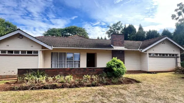 4 Bedroom House to Rent in Northwood