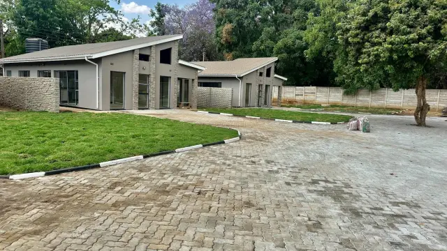 Townhouse/Cluster to Rent in Marlborough