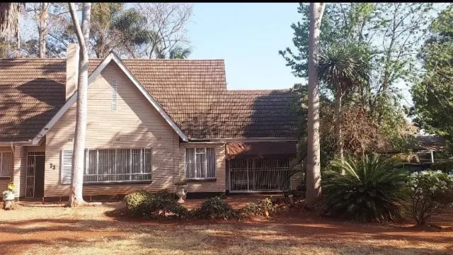4 Bedroom House to Rent in Mount Pleasant
