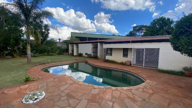 3 Bedroom House to Rent in Mount Pleasant