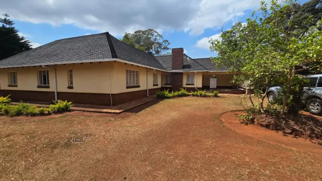 4 Bedroom House to Rent in Greendale North