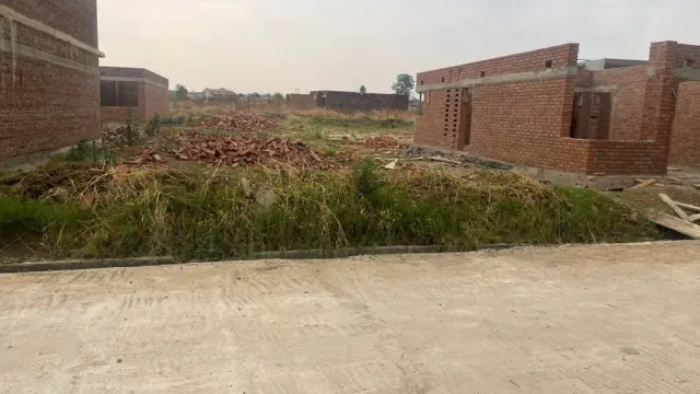 Residential Stand for Sale