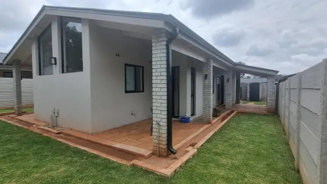 Townhouse/Cluster to Rent in Greendale