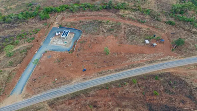 Commercial Stand for Sale inShamva