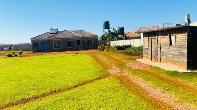 Cottage/Garden Flat for Sale