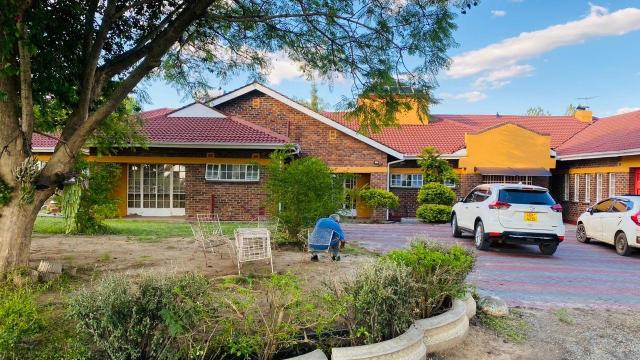 Stand for Sale in Damofalls