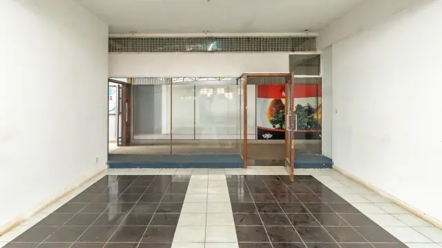 Retail/Shop to Rent in Newlands