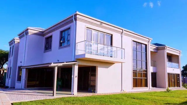 6 Bedroom House to Rent in Gletwin Park