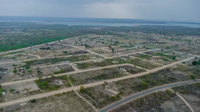 Residential Stand for Sale in Norton