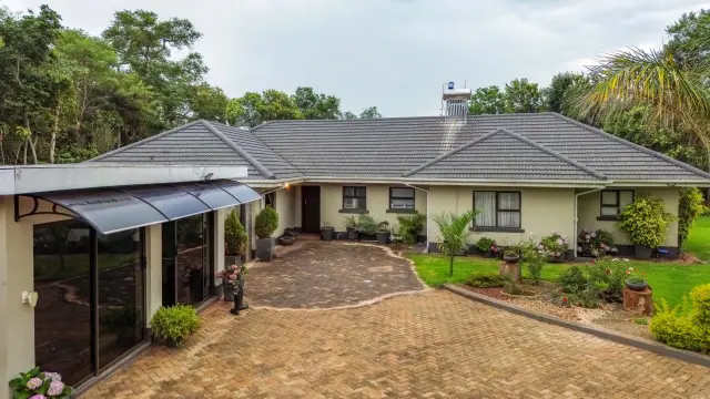 4 Bedroom House to Rent in Mount Pleasant