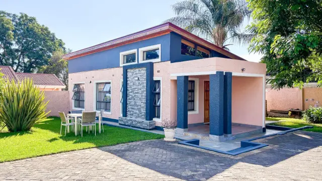 2 Bedroom Cottage/Garden Flat to Rent in Greystone Park