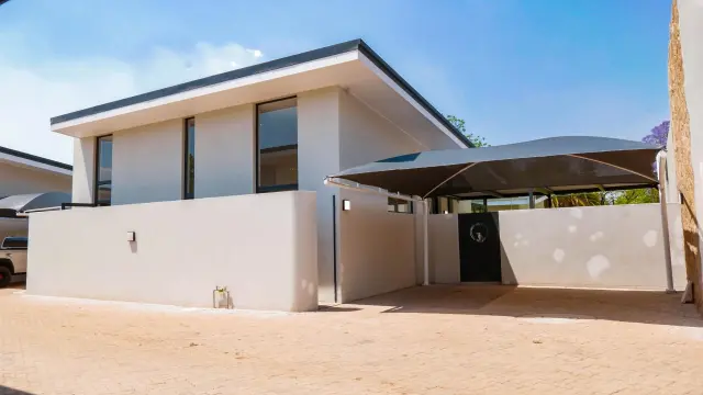 Townhouse/Cluster to Rent in Newlands