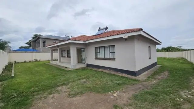 5 Bedroom House to Rent in Monavale