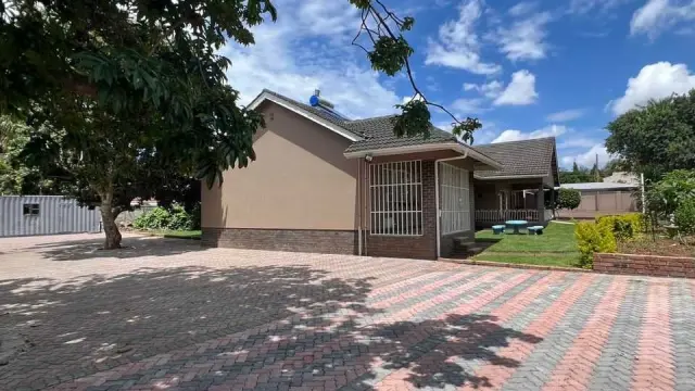 Office to Rent in Borrowdale