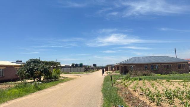 Stand for Sale in Stoneridge