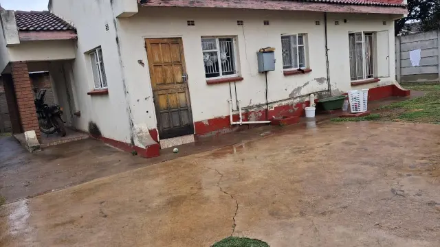 2 Bedroom Cottage/Garden Flat to Rent in Houghton Park