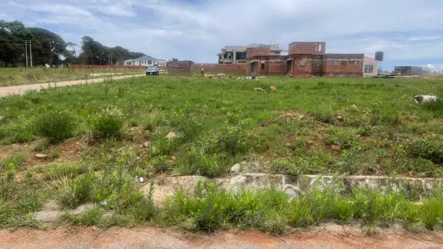 Residential Stand for Sale in Arlington