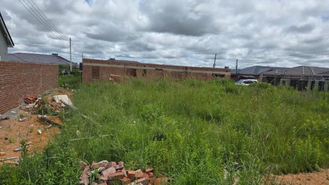 Stand for Sale in Mabvazuva Estates