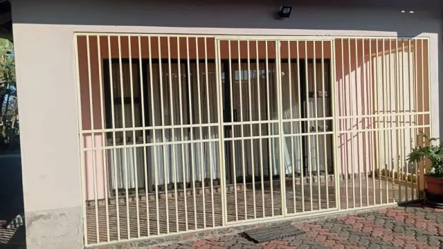 4 Bedroom House to Rent in Manresa