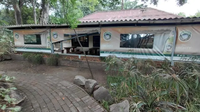 Commercial Stand to Rent