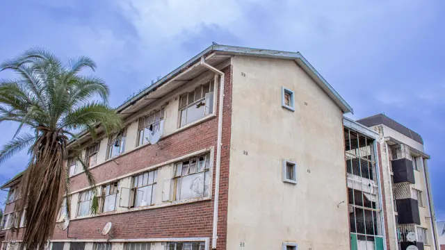 Cottage/Garden Flat for Sale