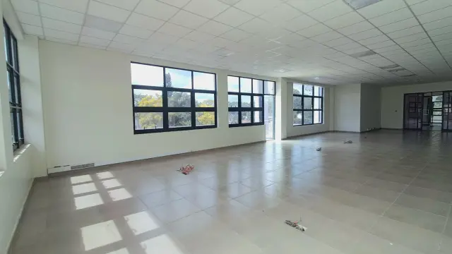 Office to Rent in Avondale