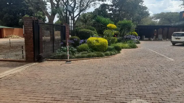 Retail/Shop to Rent in Pomona