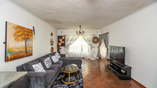 Cottage/Garden Flat in Bluff Hill