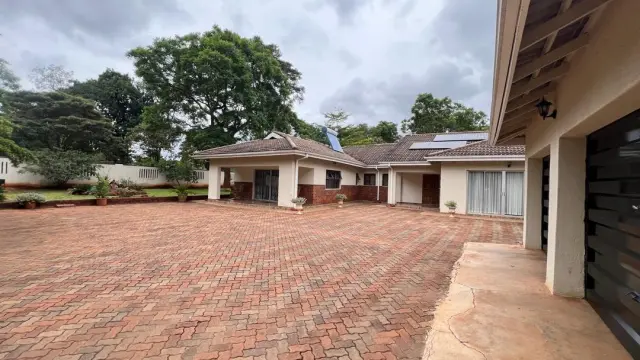 5 Bedroom House to Rent in Pomona