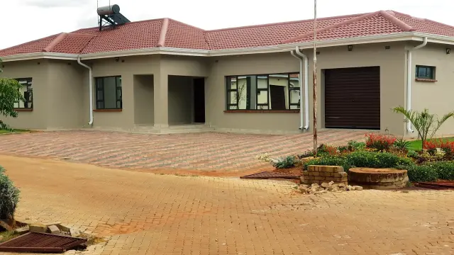 Townhouse/Cluster to Rent in Hogerty Hill