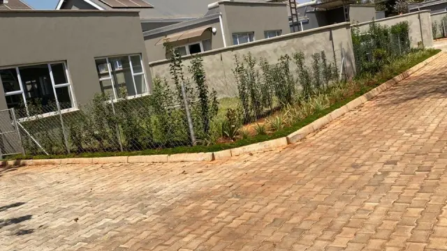 Townhouse/Cluster to Rent in Mount Pleasant