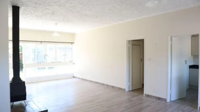 Flat/Apartment to Rent in Avondale