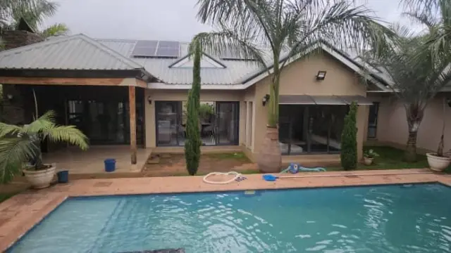 4 Bedroom House to Rent in Mount Pleasant Heights